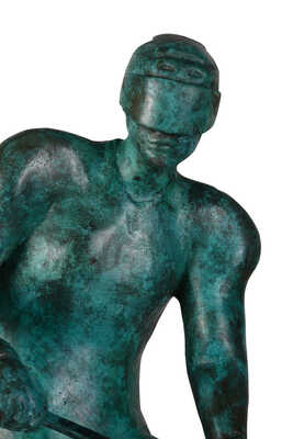 Лизунов Пётр Викторович. Скульптура «Хоккеист»